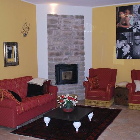 Villetta Gaia Colle Umberto  Exterior photo